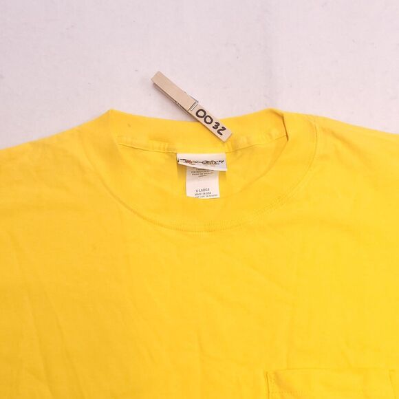 Walt Disney World Crew Neck Casual T Shirt Adult Mens Size Extra Large XL Yellow - Picture 3 of 8